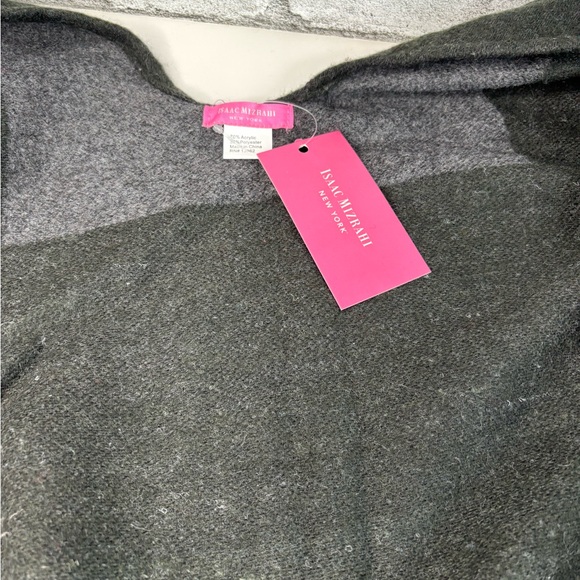 Issac Mizrahi Shawl Wrap Black and Charcoal Gray Fringed - Picture 8 of 8